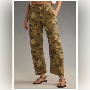 Anthropologie Pilcro Barrel Leg Pants Women’s 25 Ankle Length Green Camouflage